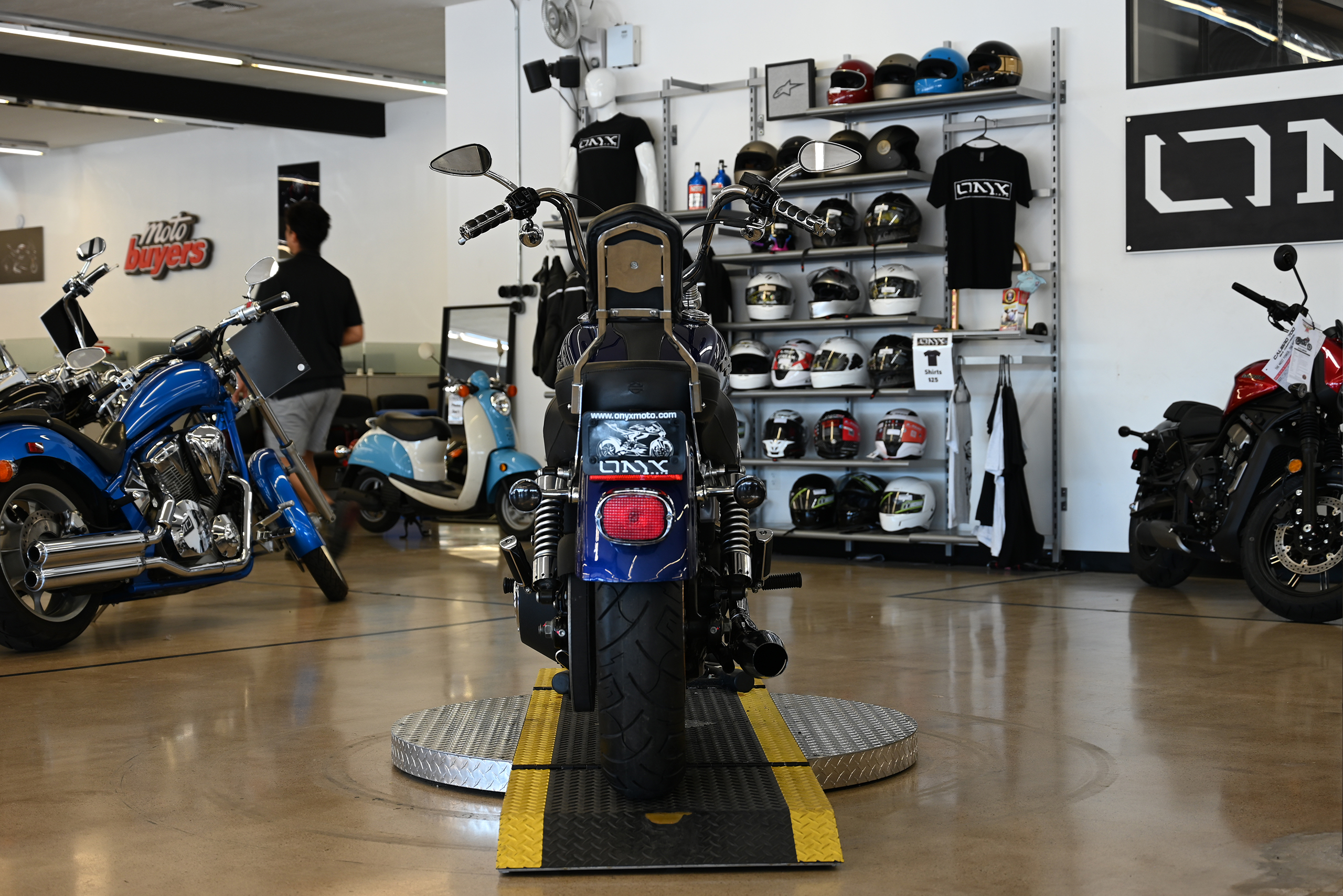 2006 Harley Davidson Street Bob Onyx Moto