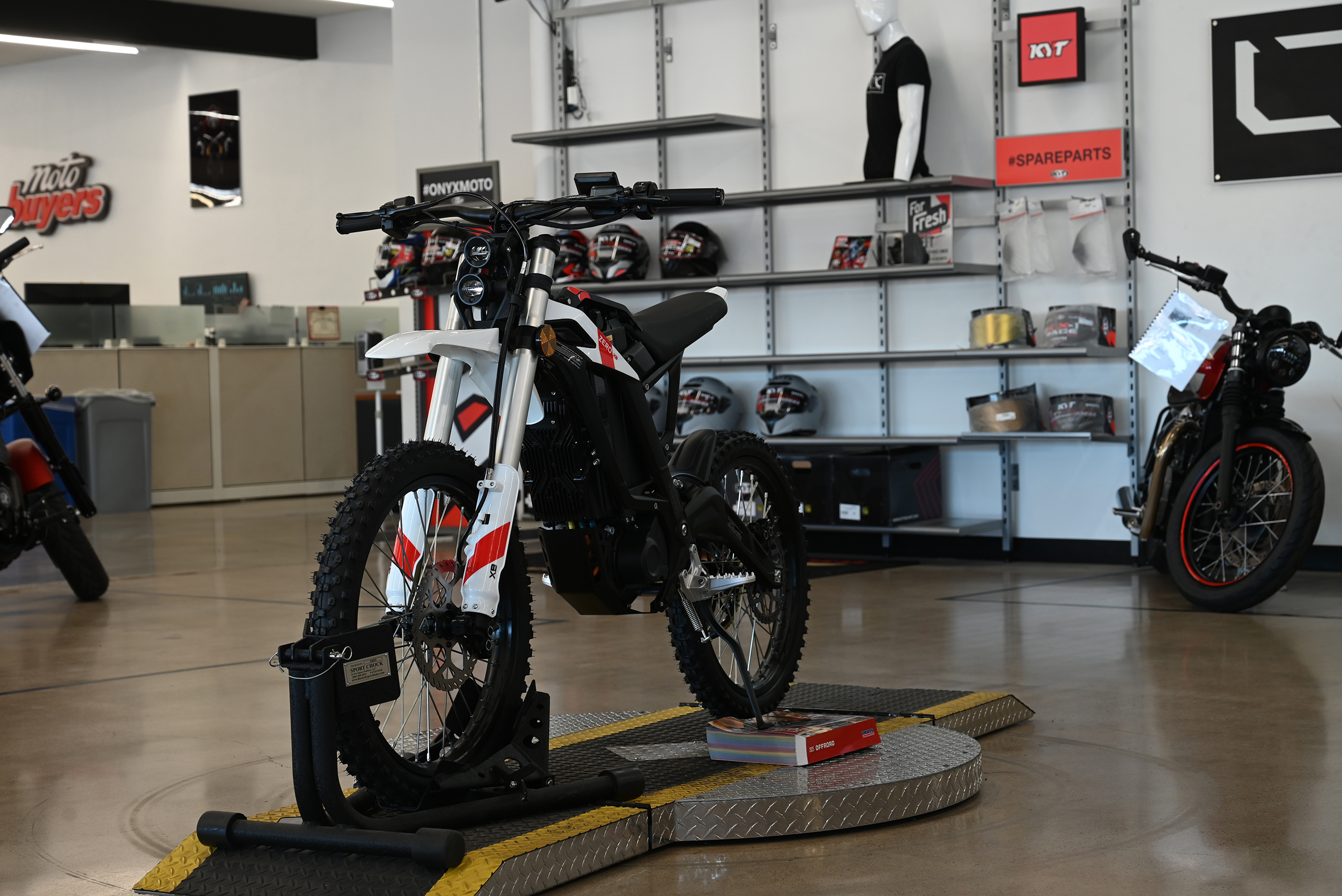 2026 Zero XB - Onyx Moto