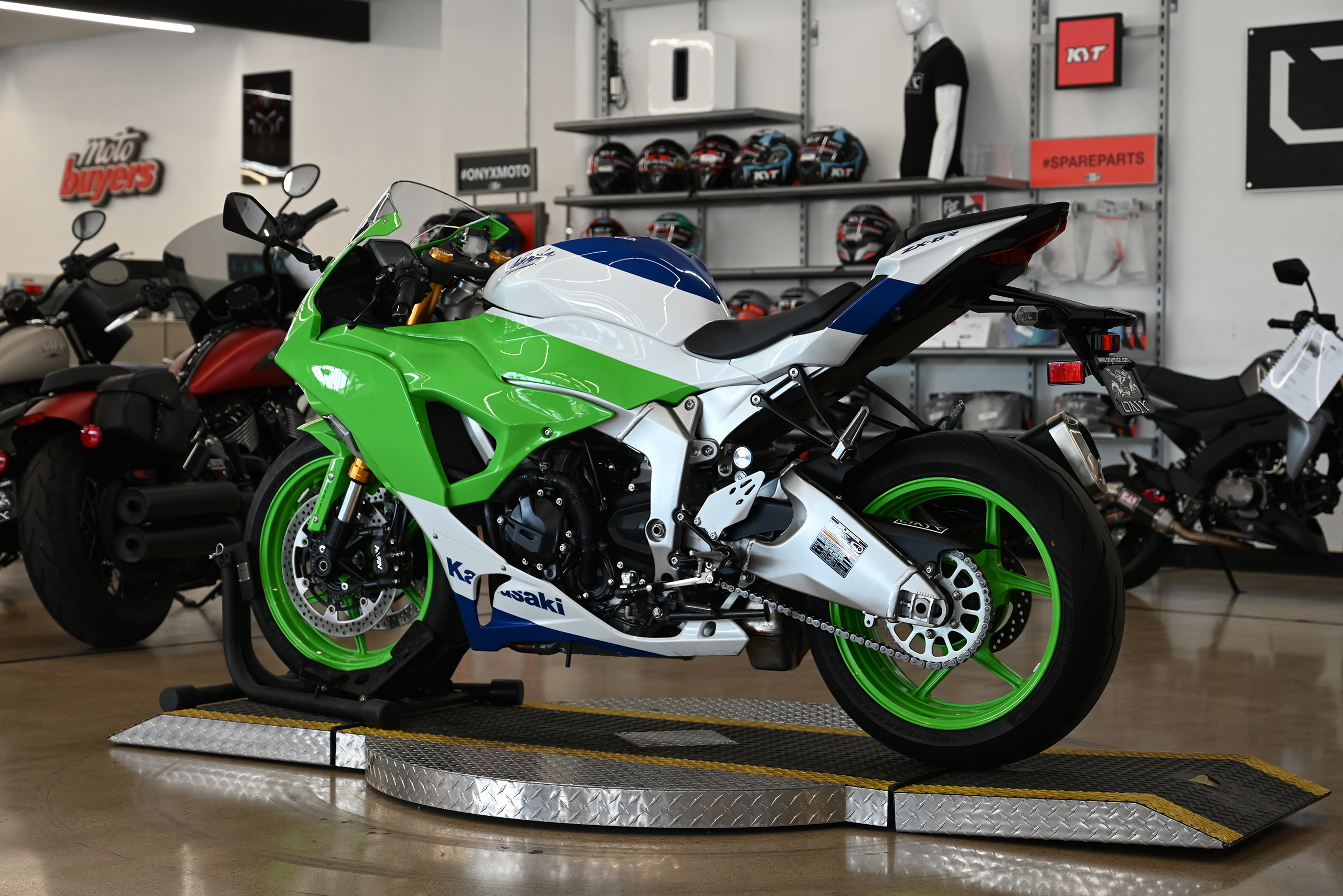 2024 Kawasaki Ninja ZX6R 40th Anniversary - Onyx Moto