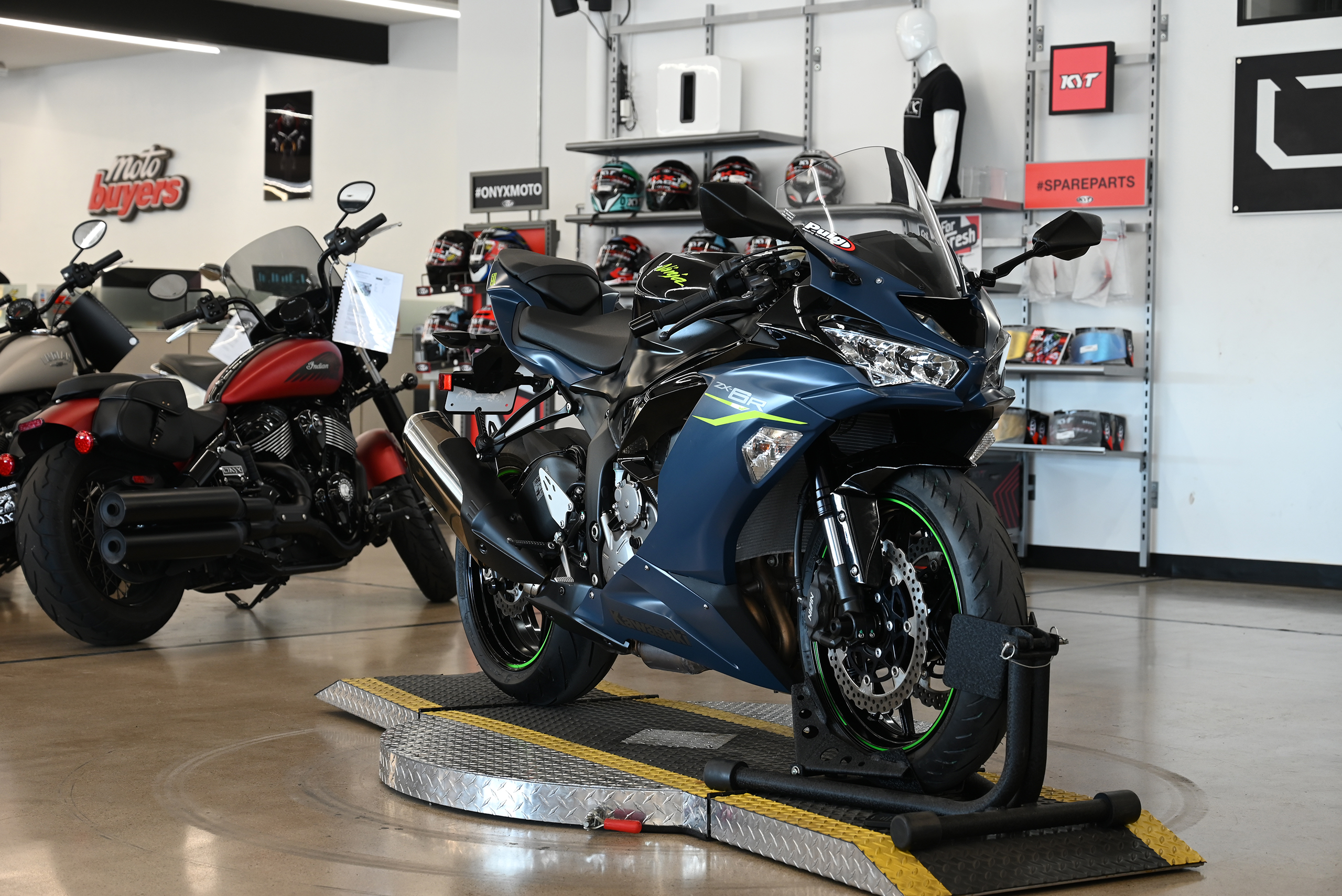 2021 Kawasaki ZX6R - Onyx Moto San Diego