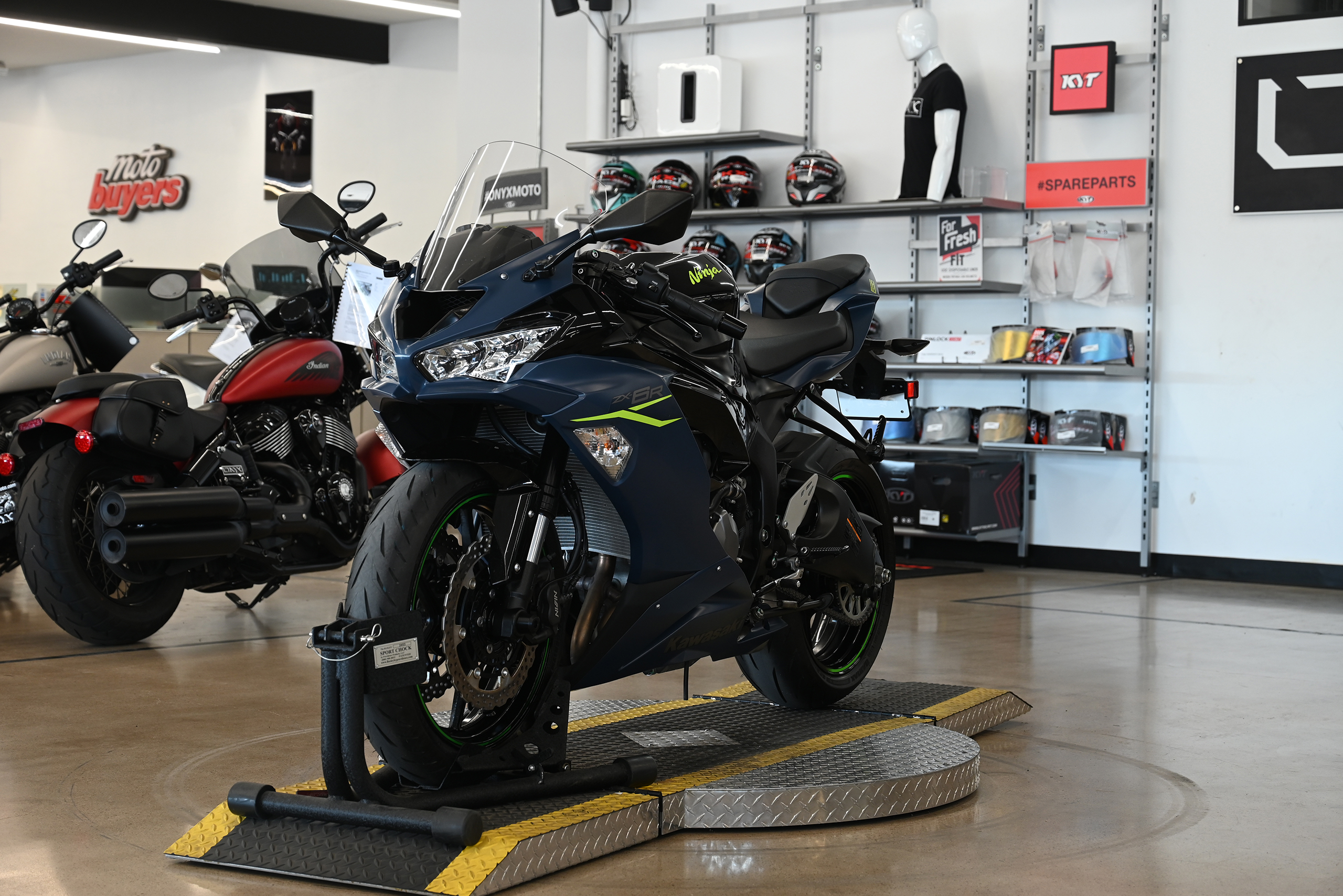 2021 Kawasaki ZX6R - Onyx Moto