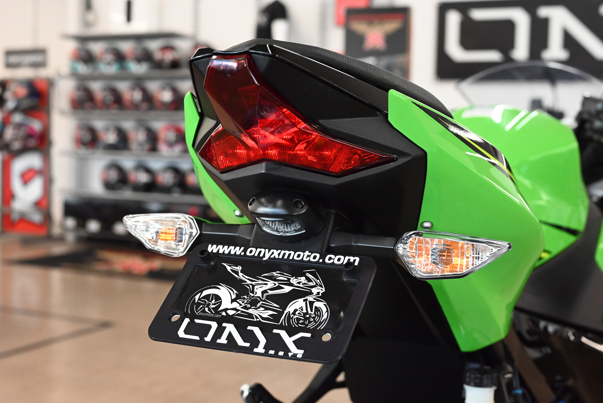 Nacchan ページ 2018 Kawasaki Ninja 400 ABS KRT - Onyx Moto