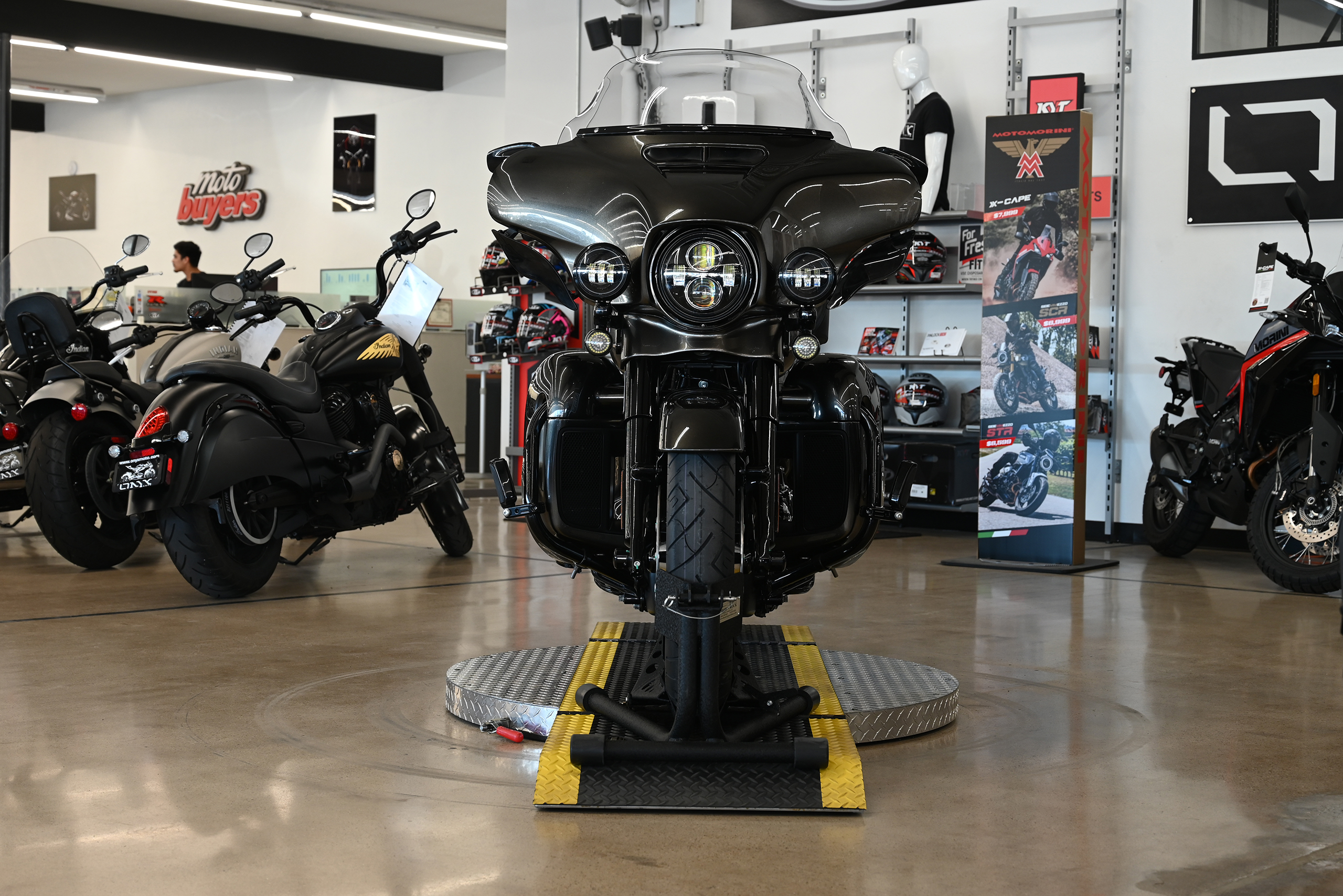 2018 Harley Davidson Street Glide Limited CVO - Onyx Moto San Diego