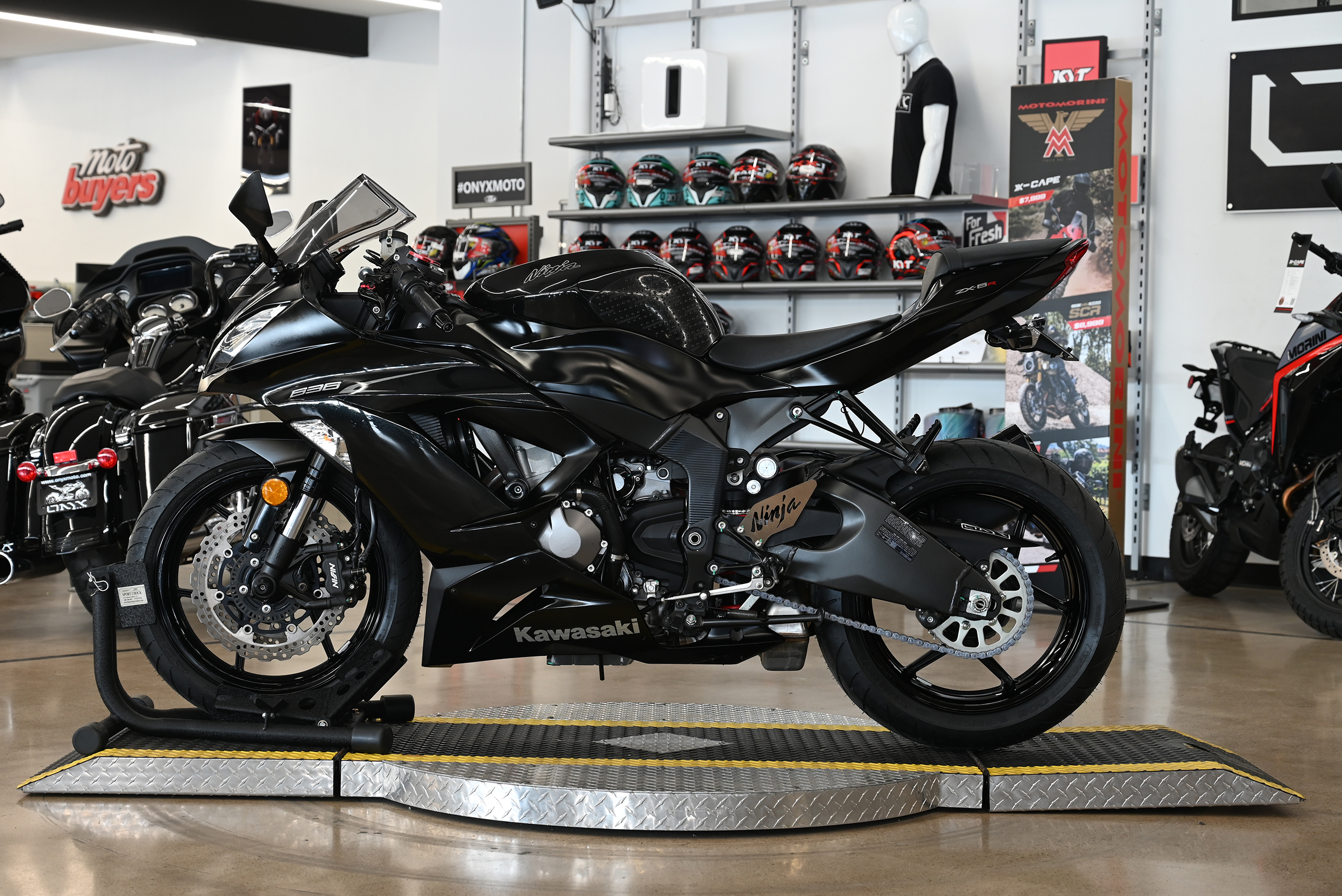 2013 Kawasaki Ninja ZX6R - Onyx Moto