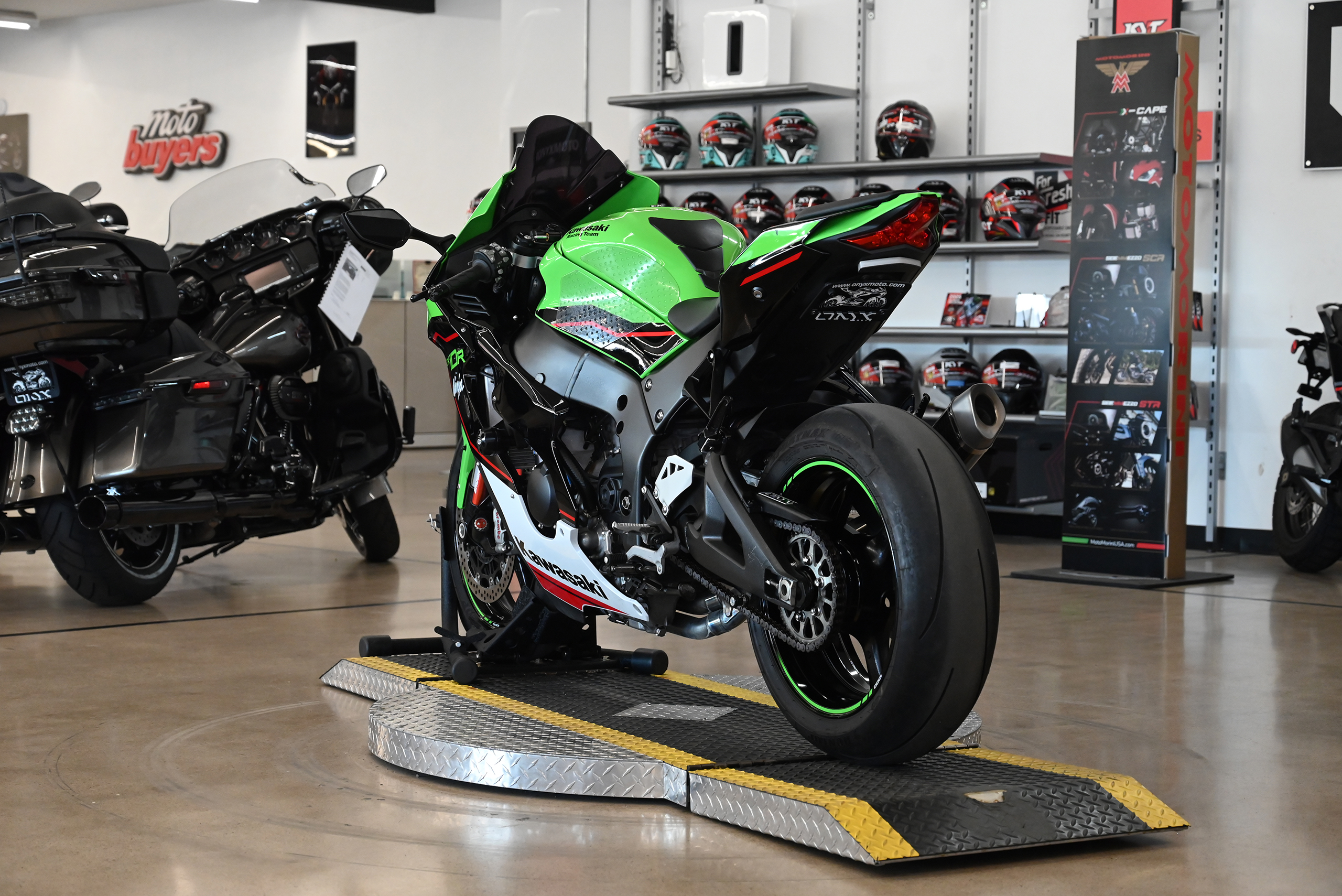 2021 Kawasaki Ninja ZX10R KRT - Onyx Moto