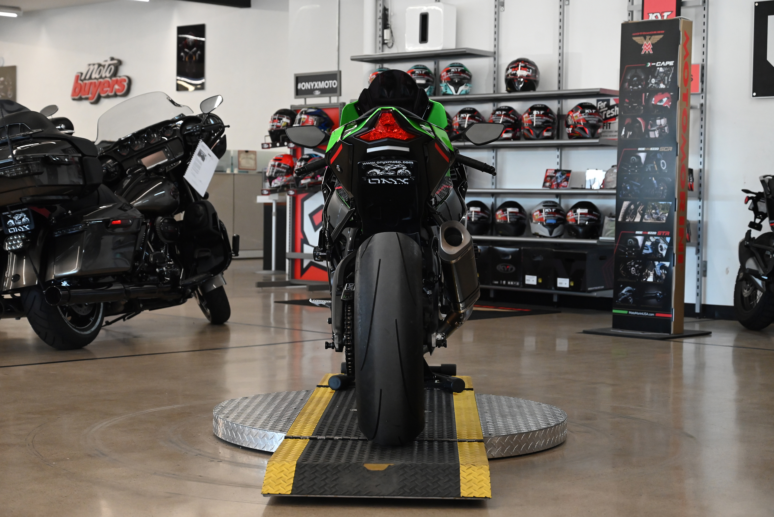 2021 Kawasaki Ninja ZX10R KRT - Onyx Moto