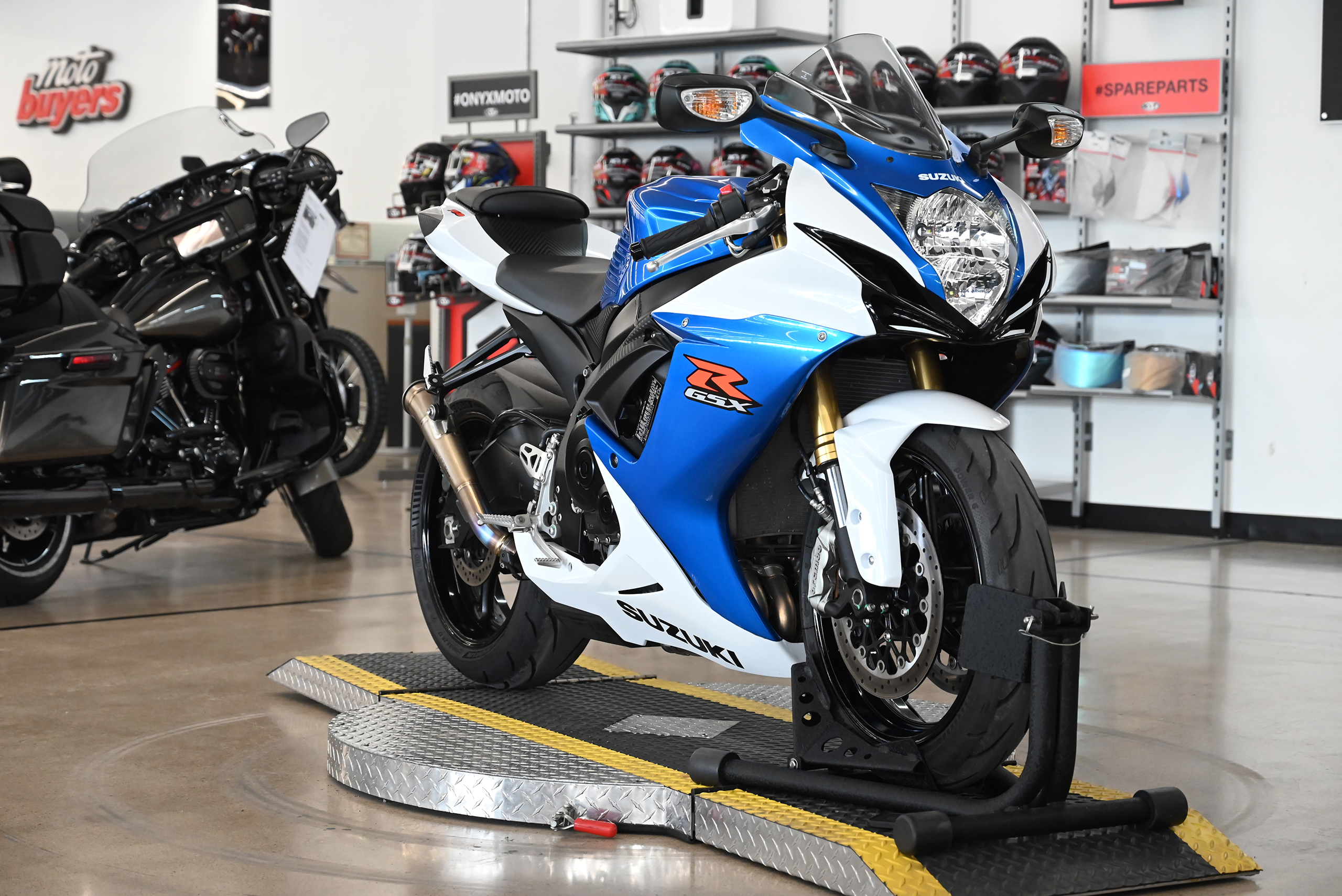 2013 Suzuki GSXR750 - Onyx Moto San Diego 2013 Suzuki GSXR750 - Onyx Moto San Diego