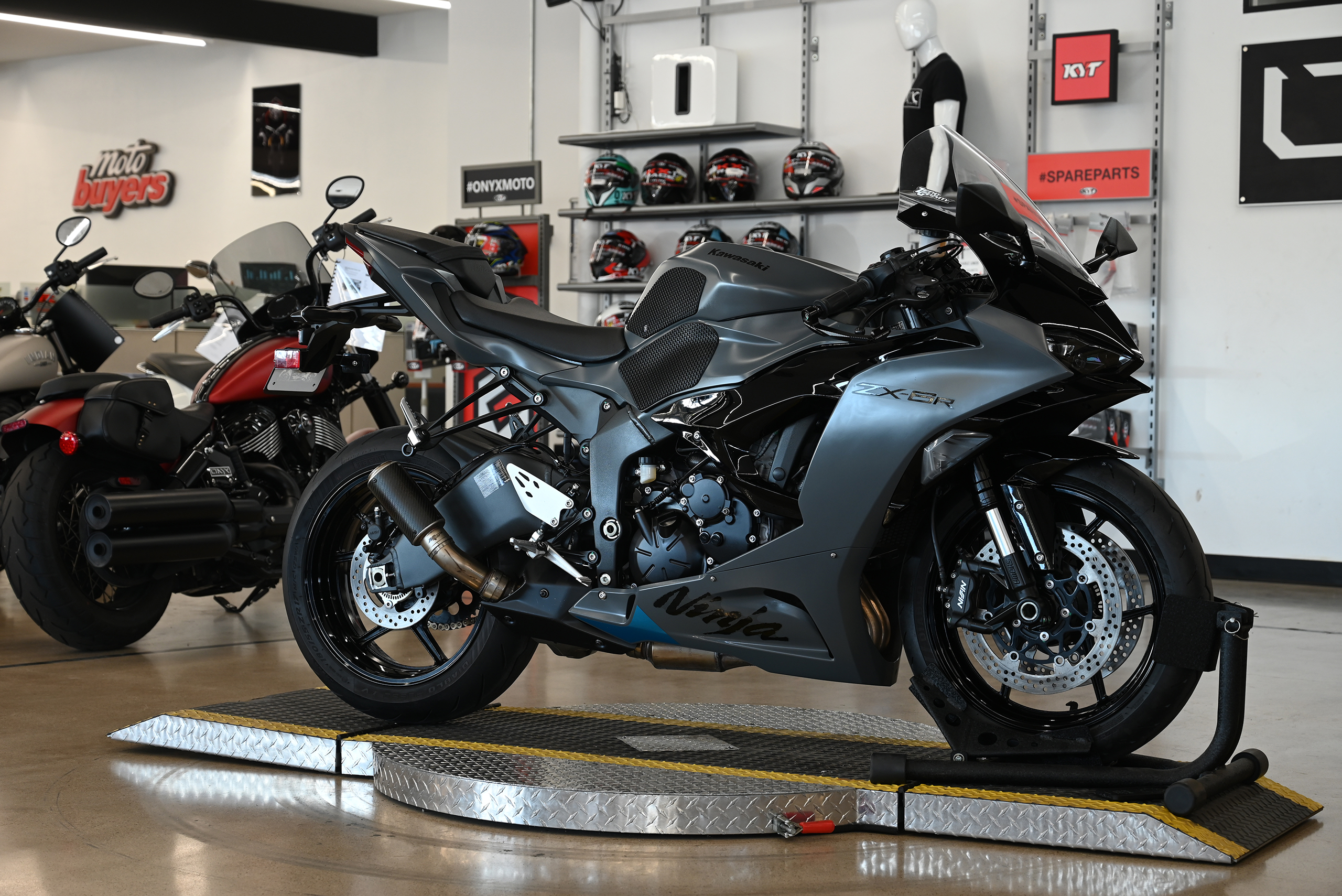 2025 Kawasaki ZX6R - Onyx Moto San Diego