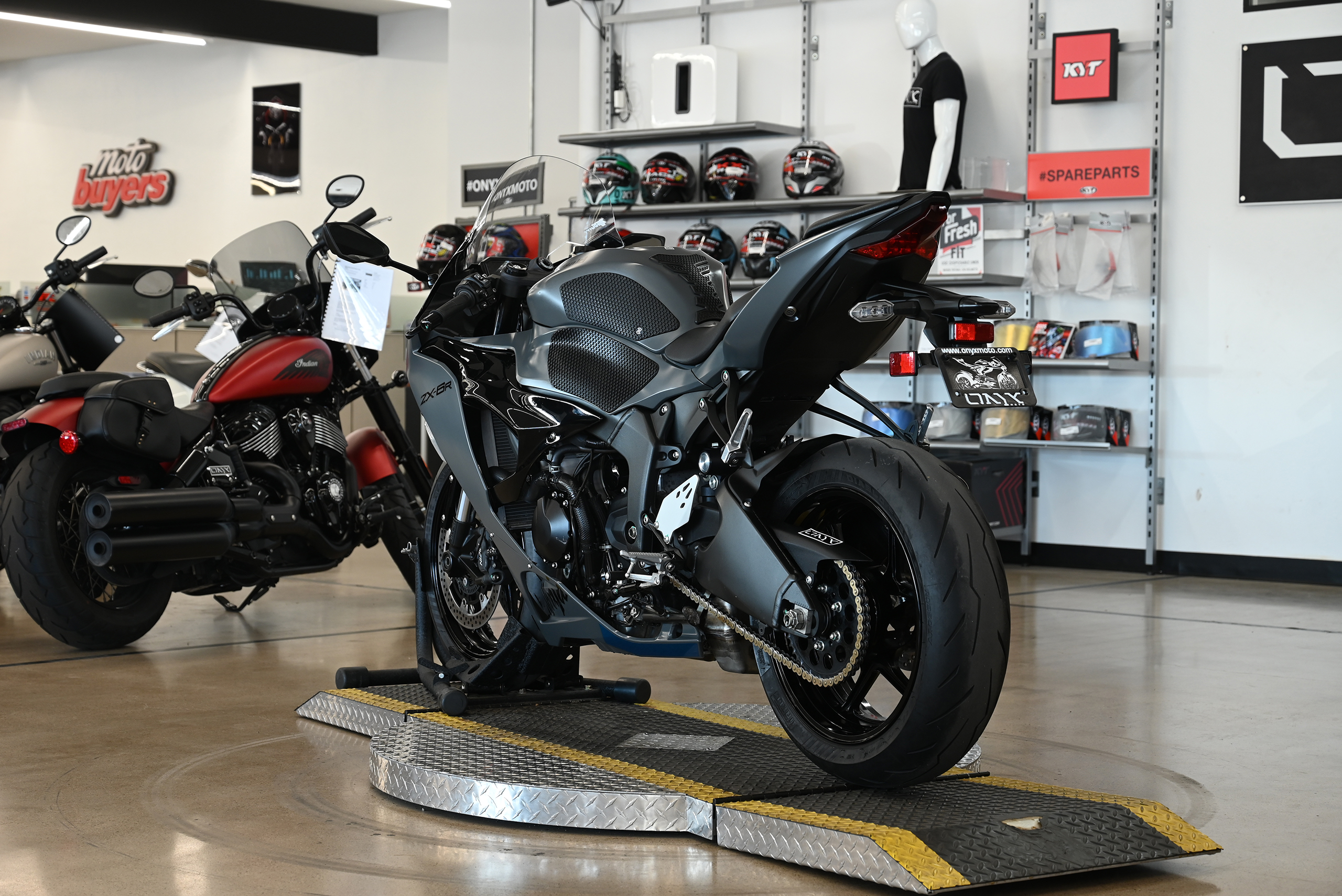 2025 Kawasaki ZX6R - Onyx Moto San Diego