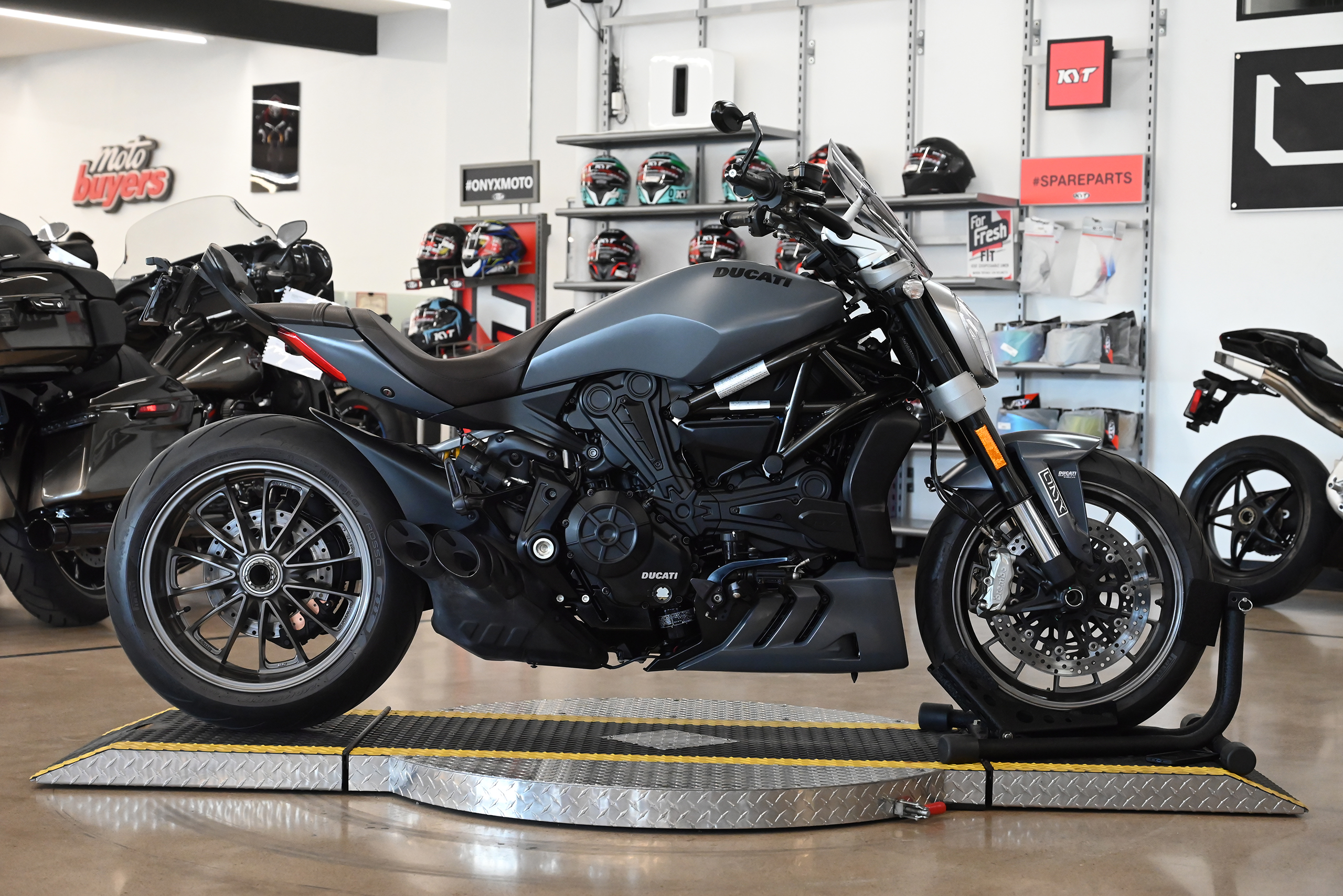 2019 Ducati XDiavel 1260 - Onyx Moto San Diego