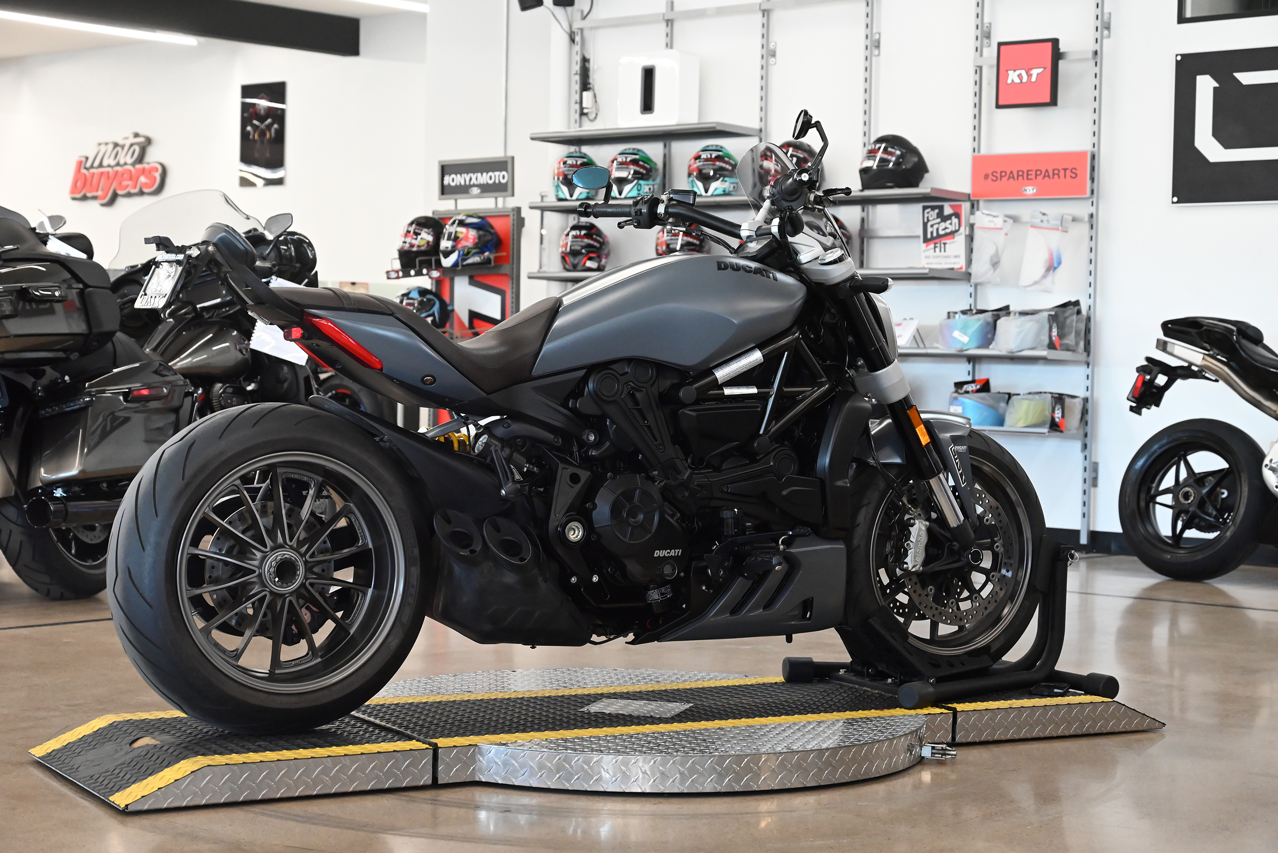 2019 Ducati XDiavel 1260 - Onyx Moto San Diego