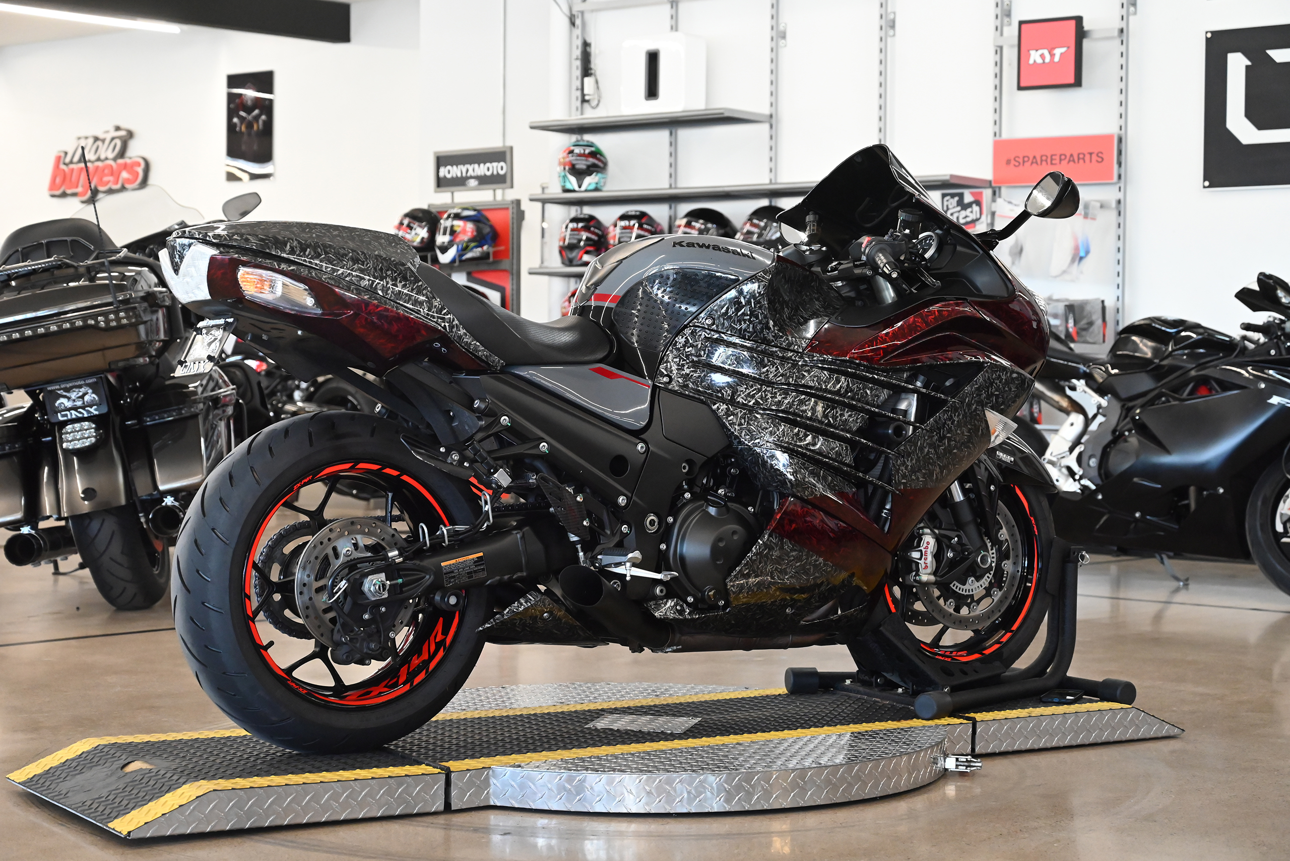 2022 Kawasaki ZX14R ABS - Onyx Moto San Diego