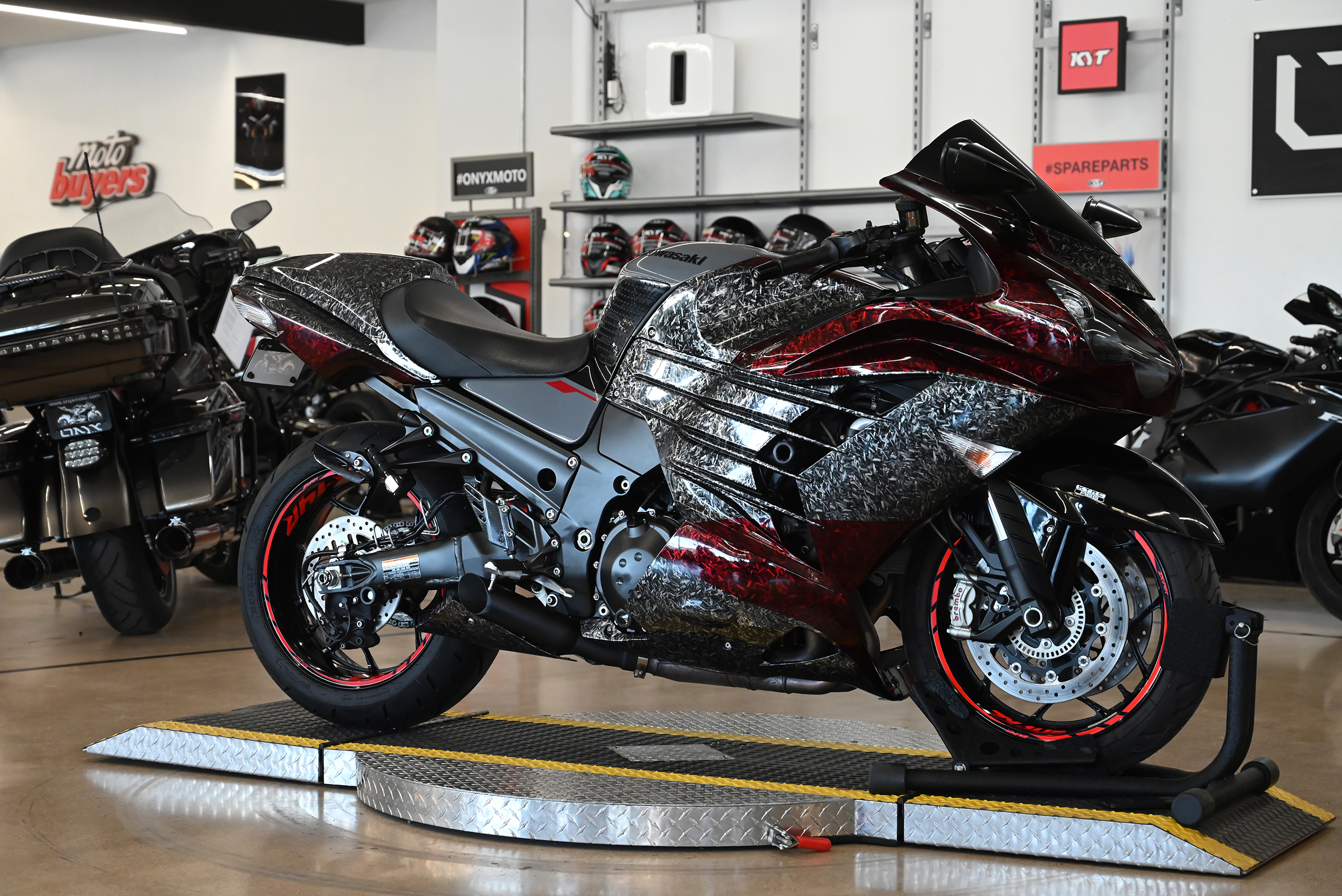 衝立 2022 Kawasaki ZX14R ABS - Onyx Moto San Diego