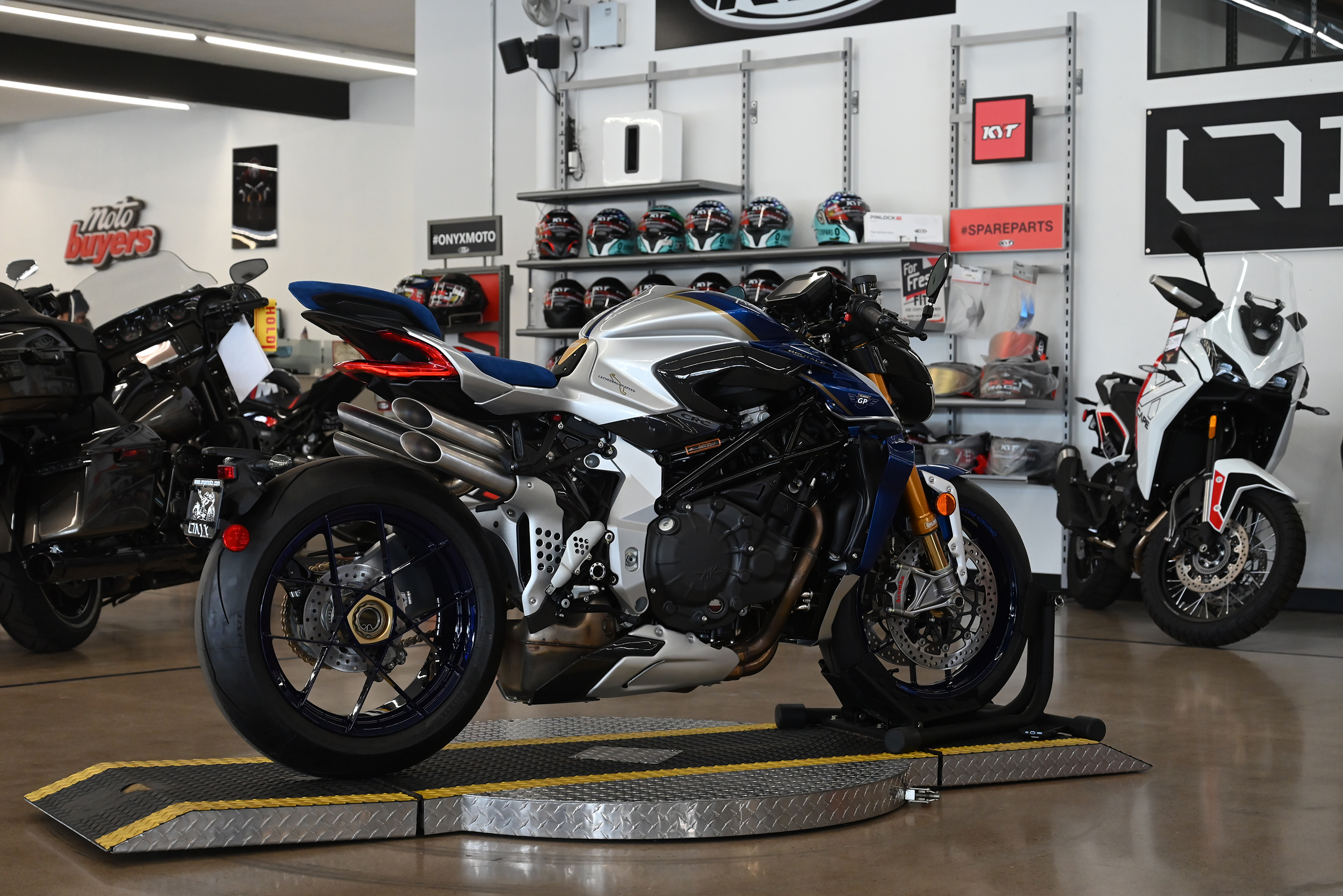 2025 MV Agusta Brutale 1000 RR Assen - Onyx Moto San Diego