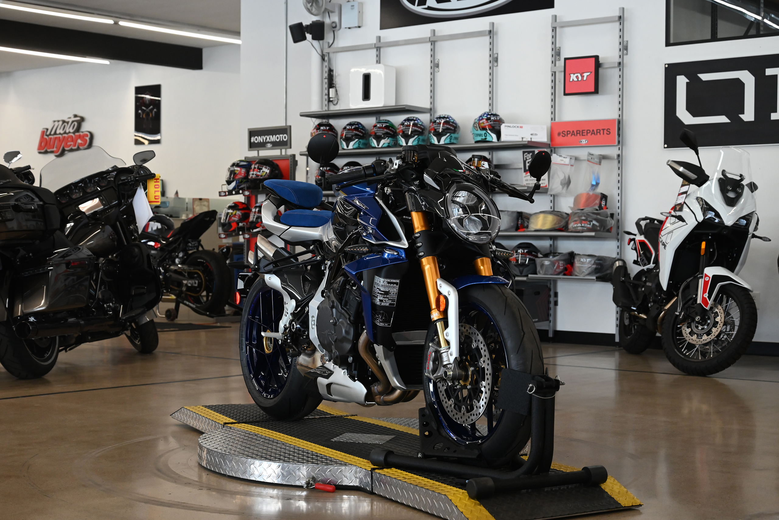 2025 MV Agusta Brutale 1000 RR Assen - Onyx Moto San Diego