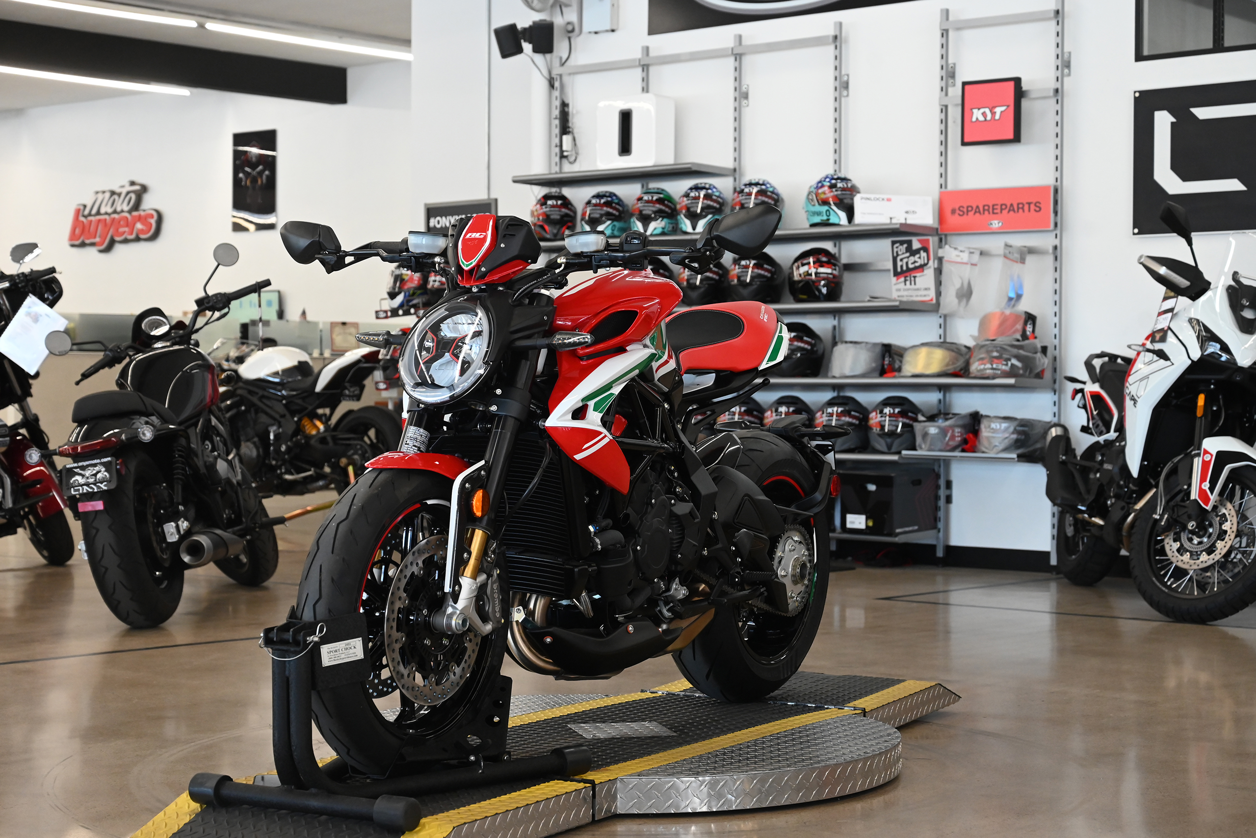 2025 MV Agusta Dragster RC SCS - Onyx Moto San Diego