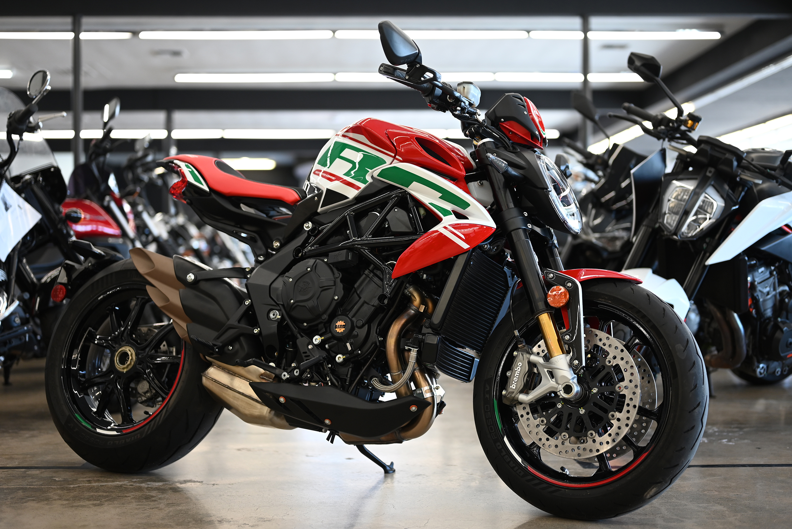 2025 MV Agusta Dragster RC SCS - Onyx Moto San Diego