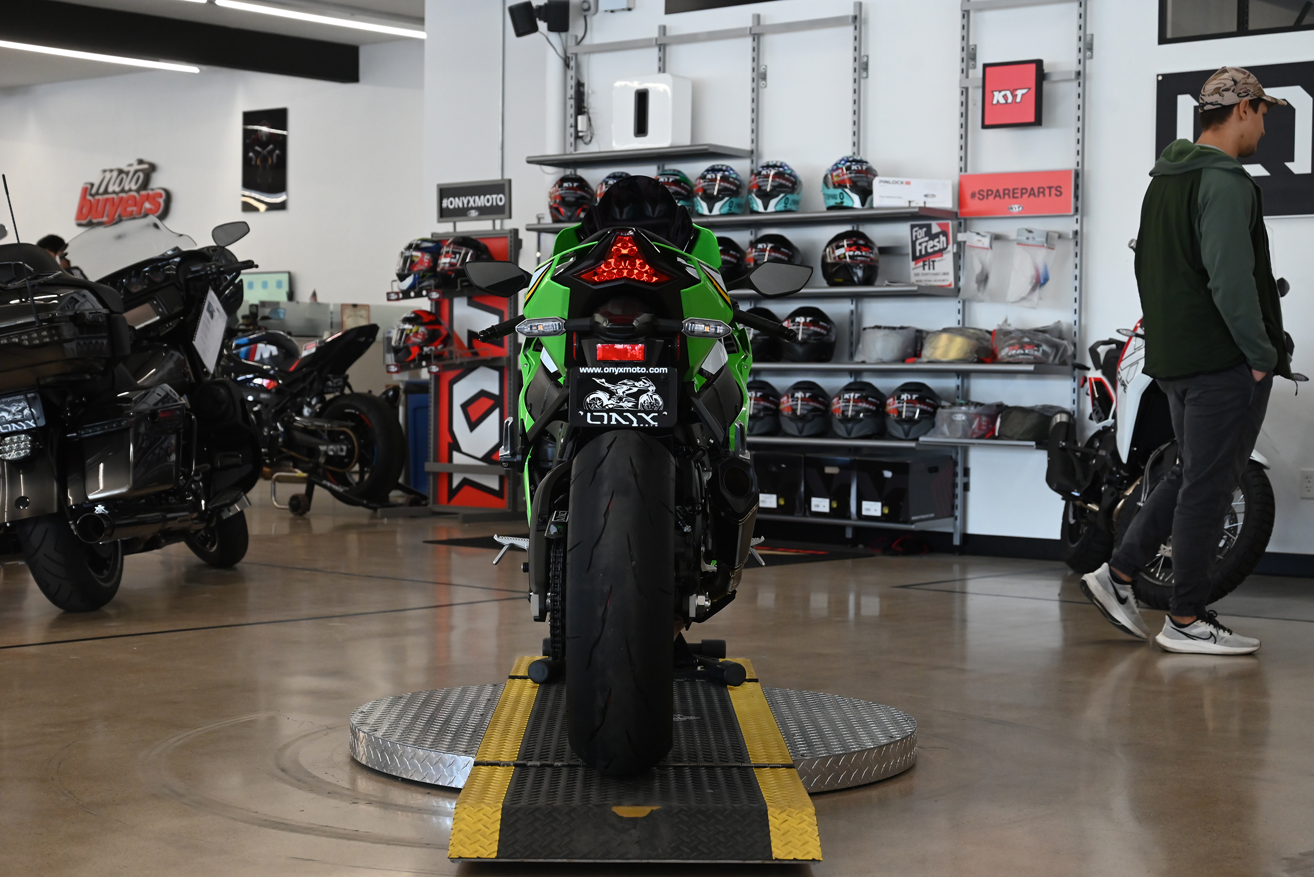 2025 Kawasaki ZX10R - Onyx Moto San Diego