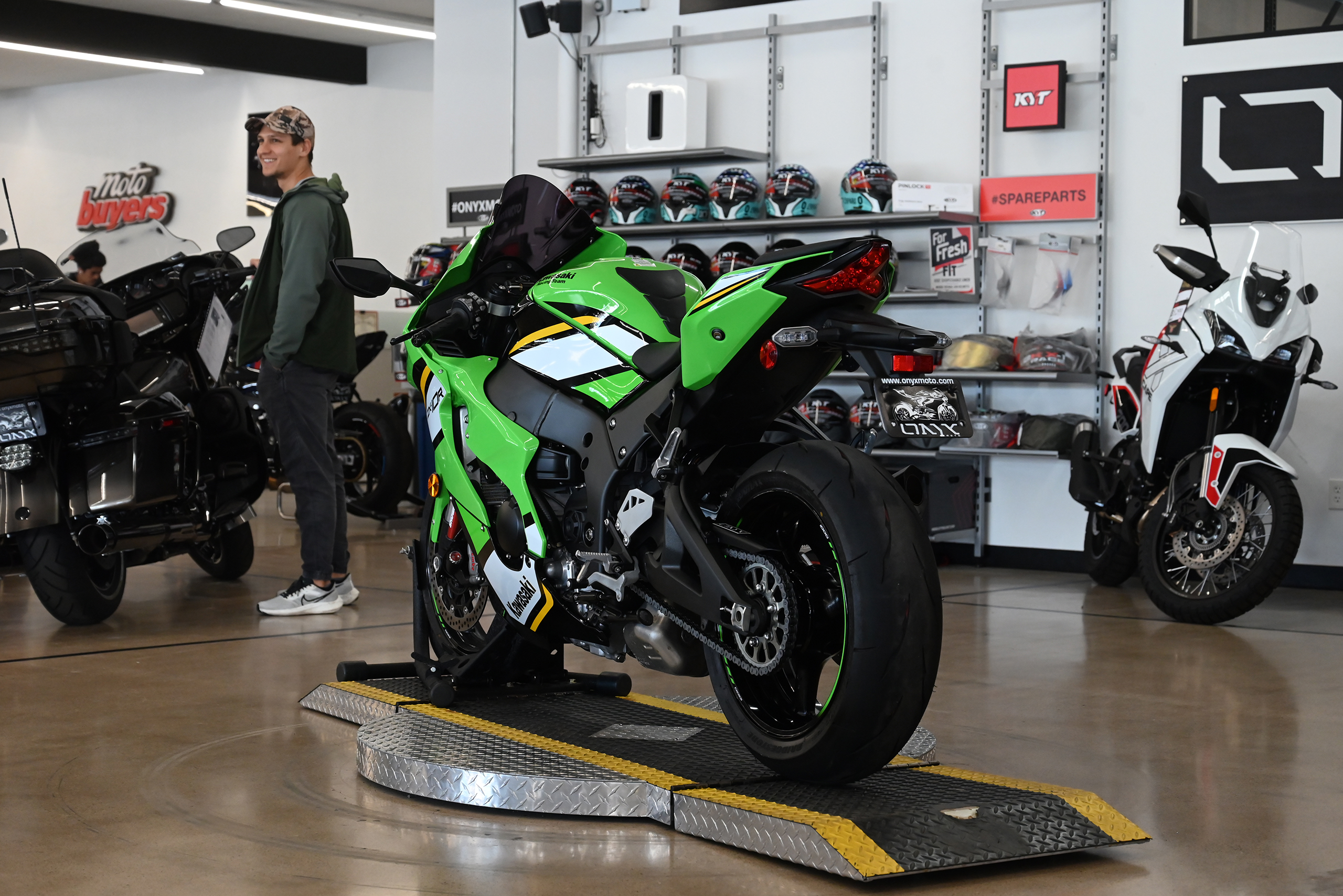 2025 Kawasaki ZX10R - Onyx Moto San Diego