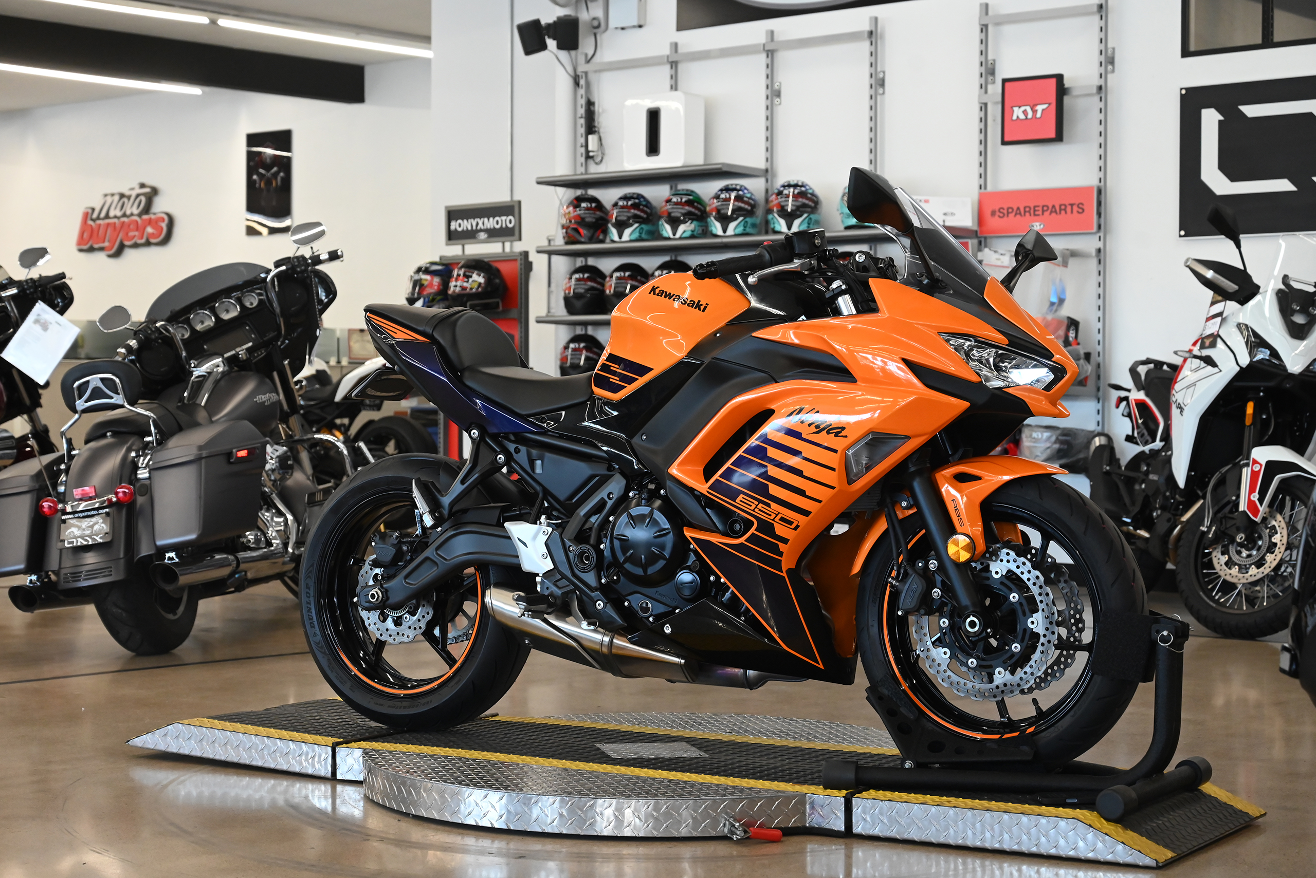 YA’ABURNEE / INORI2025 2025 Kawasaki Ninja 650 - Onyx Moto San Diego