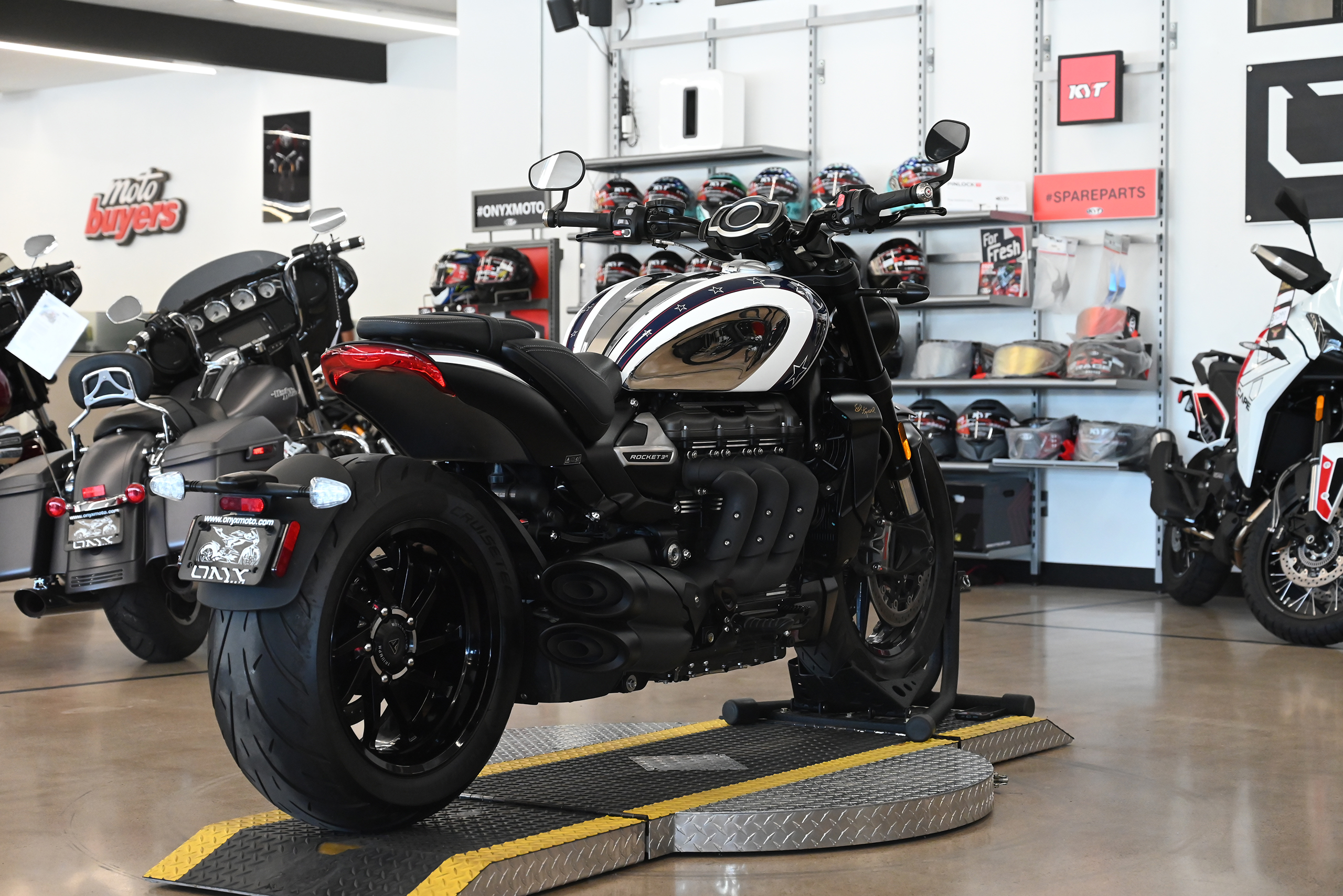 2025 Triumph Rocket 3 Storm R Evil Knievel Edition - Onyx Moto San