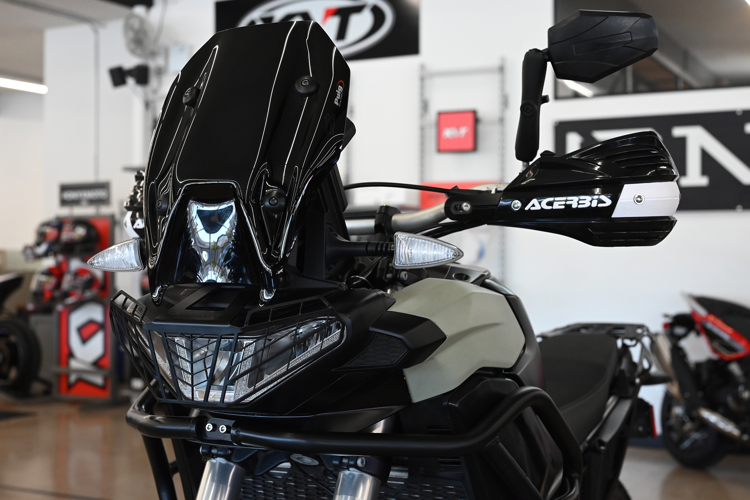 2022 Aprilia Tuareg 660 - Onyx Moto San Diego