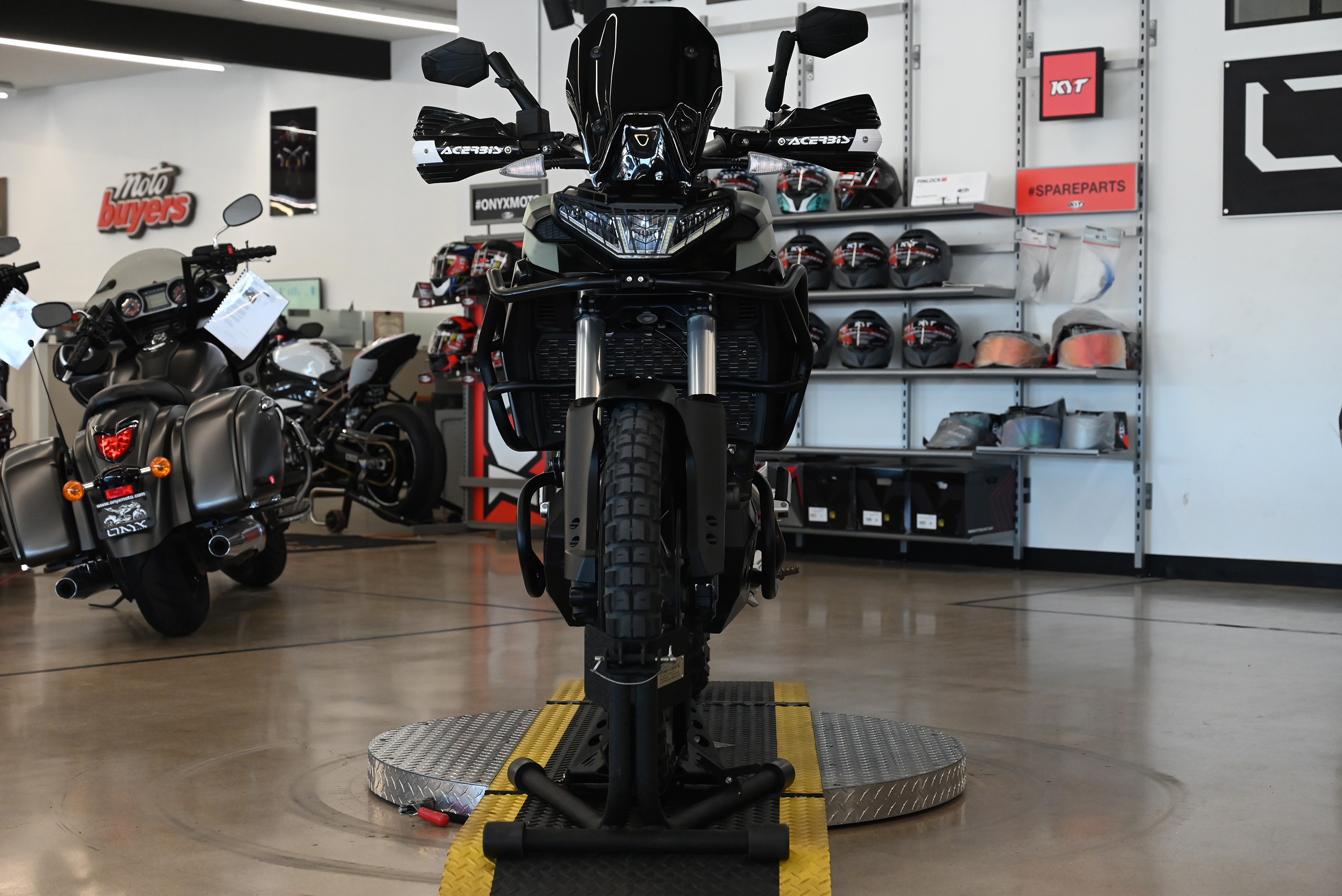 2022 Aprilia Tuareg 660 - Onyx Moto San Diego