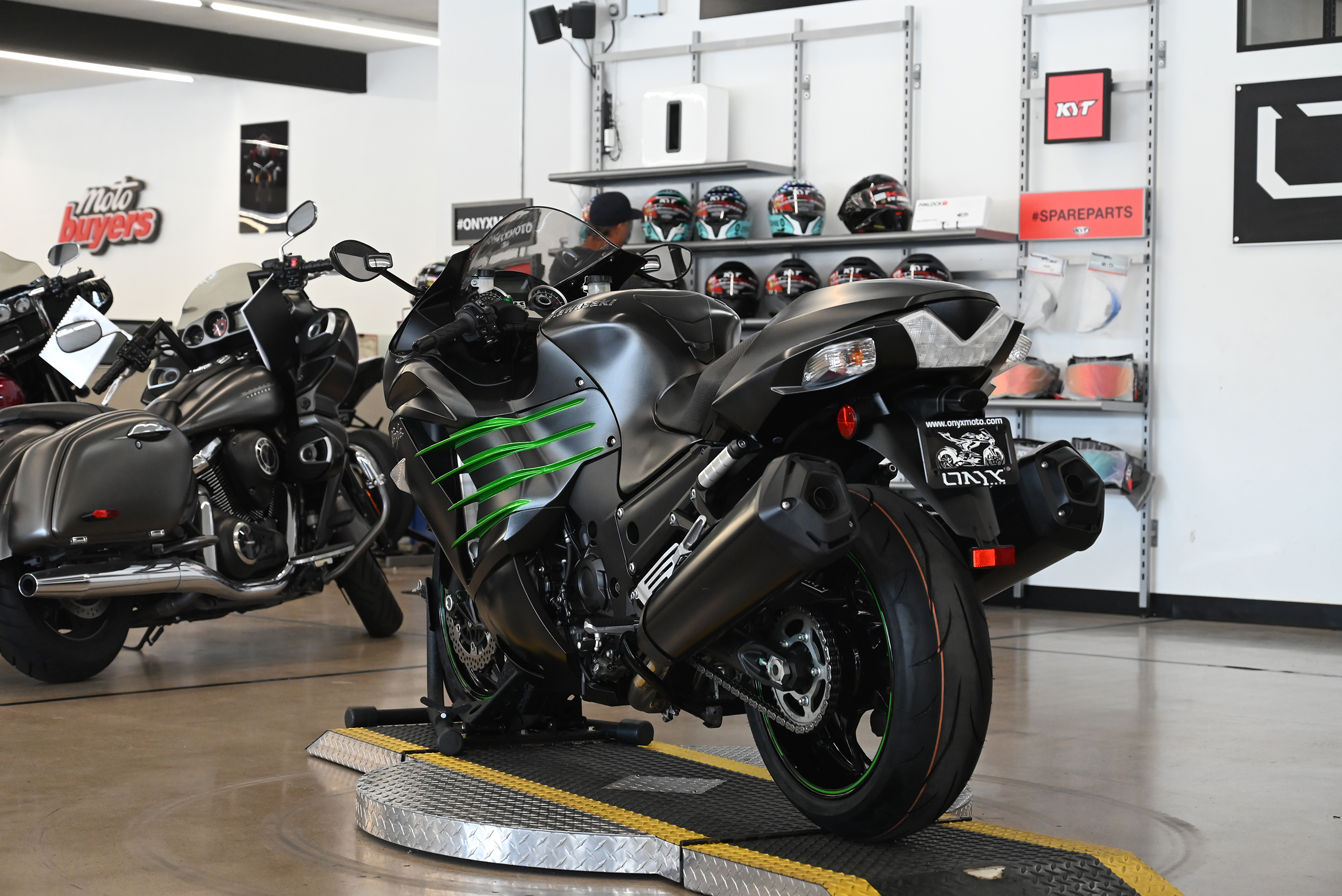2015 Kawasaki ZX14R - Onyx Moto San Diego