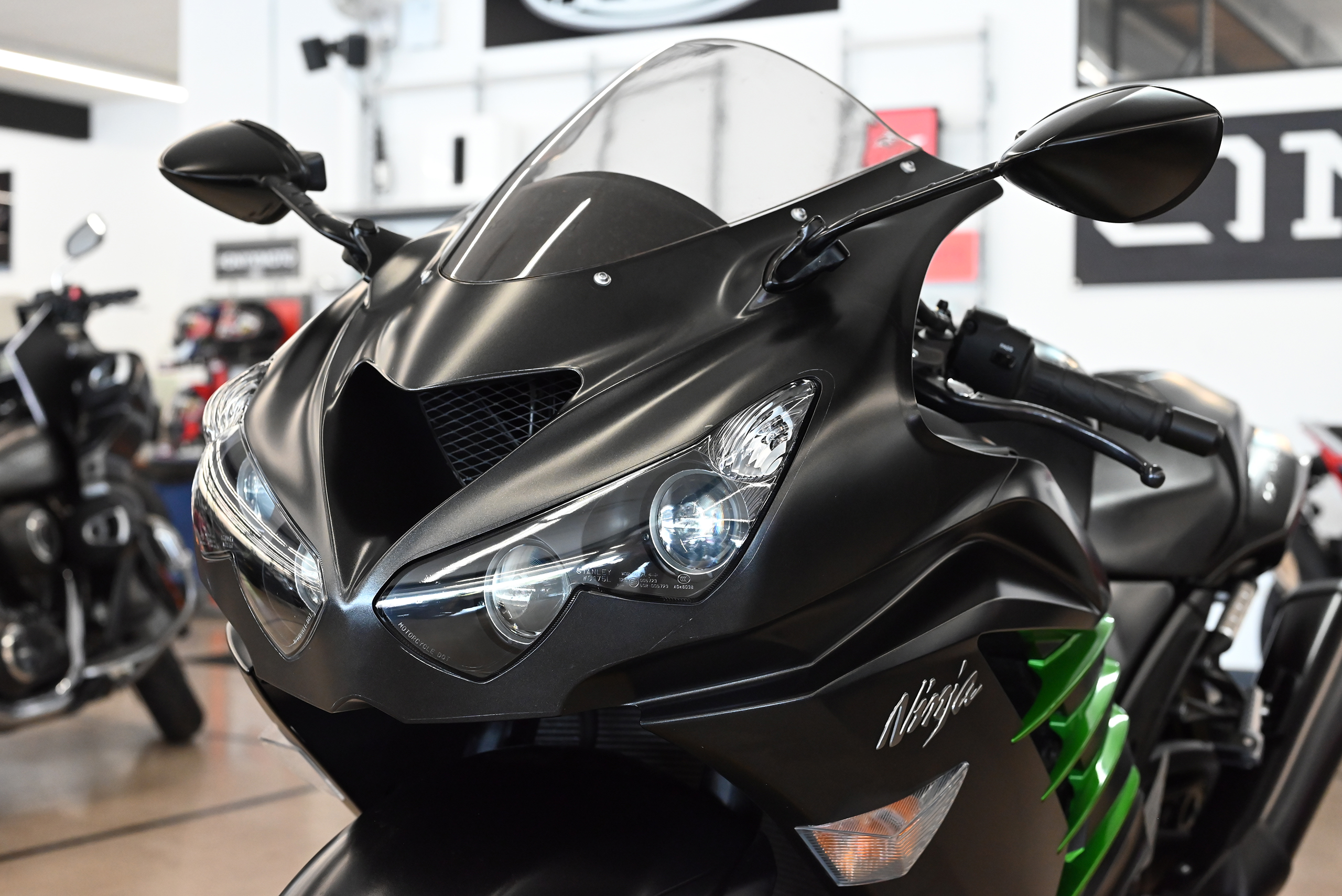 2015 Kawasaki ZX14R - Onyx Moto San Diego
