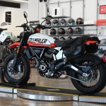 2022 Ducati Scarmbler Urban Motard