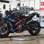 2023 BMW M1000R