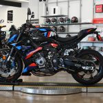 2023 BMW M1000R