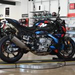 2023 BMW M1000R